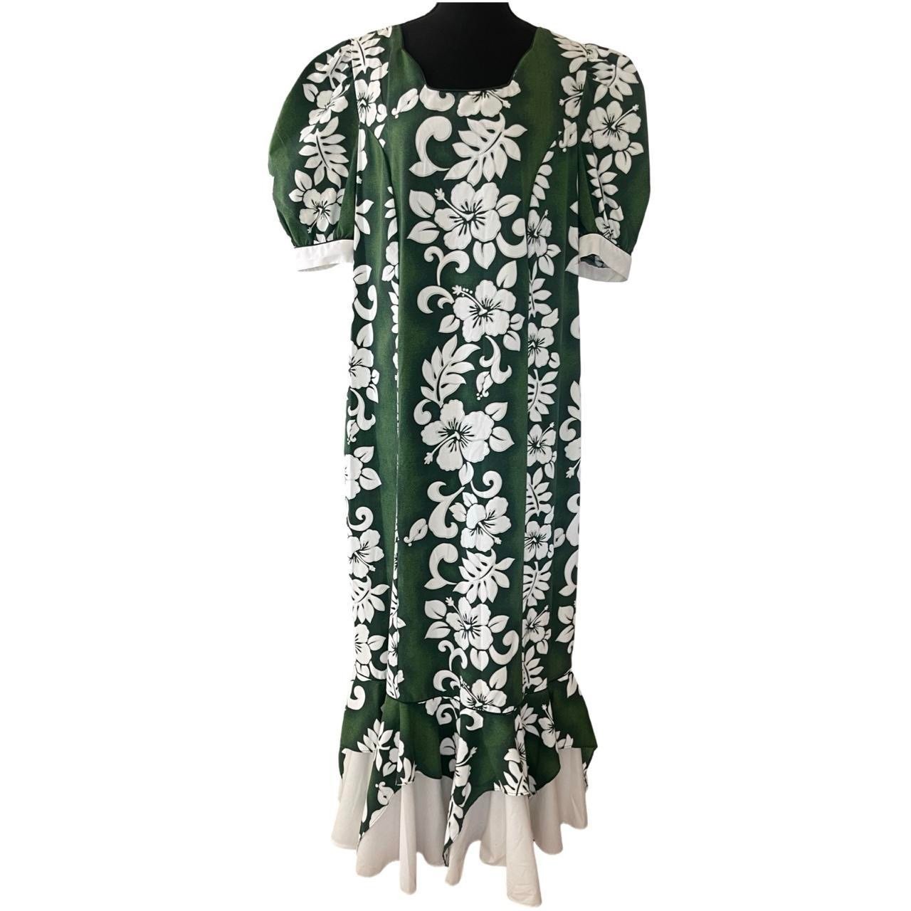 Vintage 70s Winne Fashion Hawaiian Maxi Dress with Ruffle Hem- Made in Hawaii-