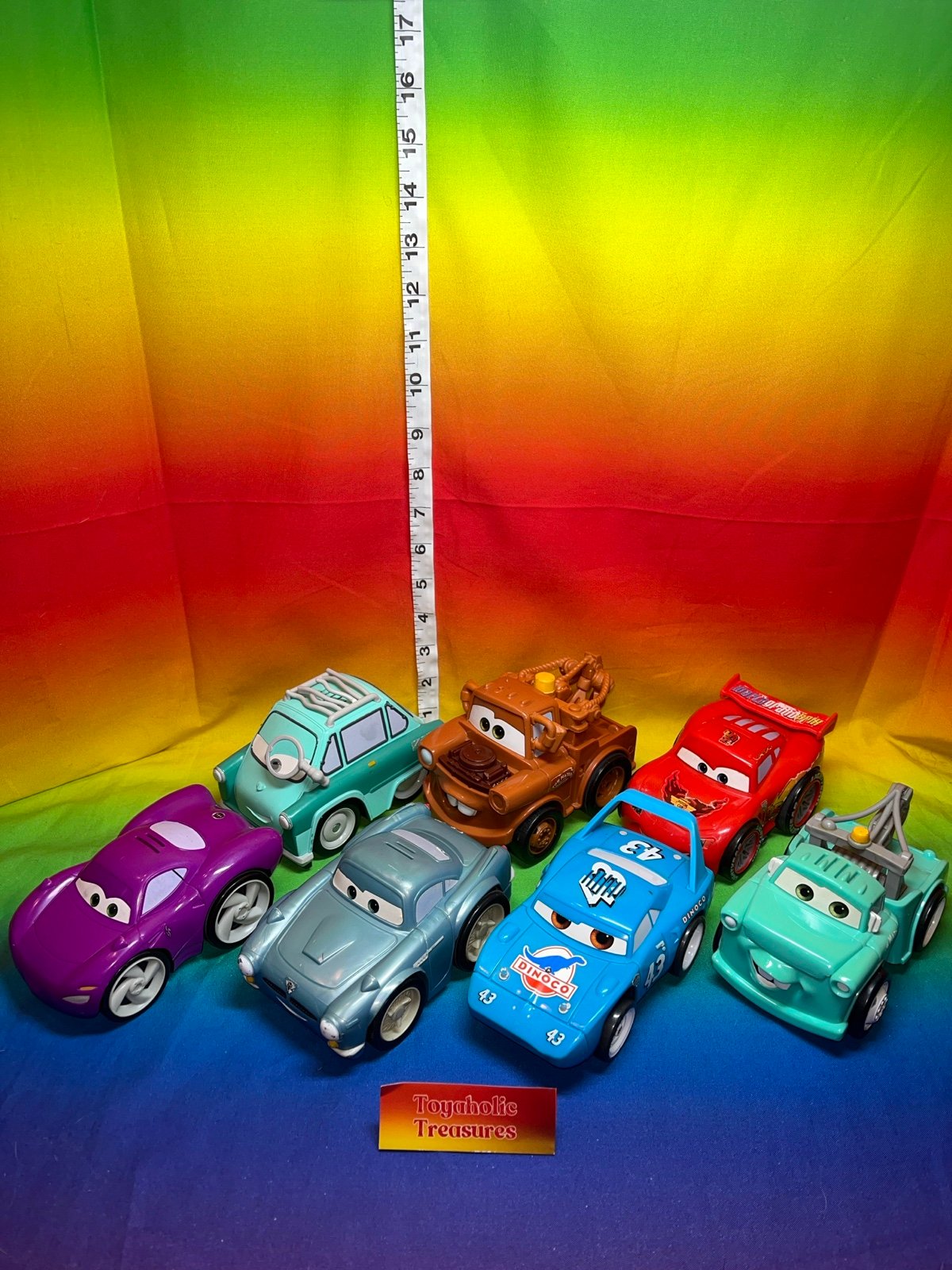 Disney Pixar Cars Shake & Go Lot