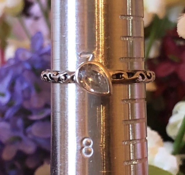 Silpada Sterling Silver “Teardrop” Ring