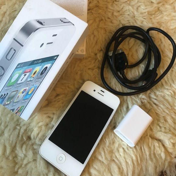 iPhone 4s White 32 GB Unlocked