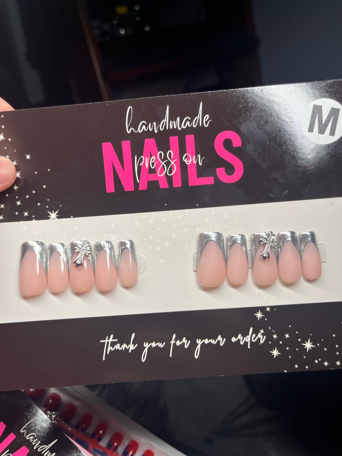 HANDMADE PRESS ON NAILS