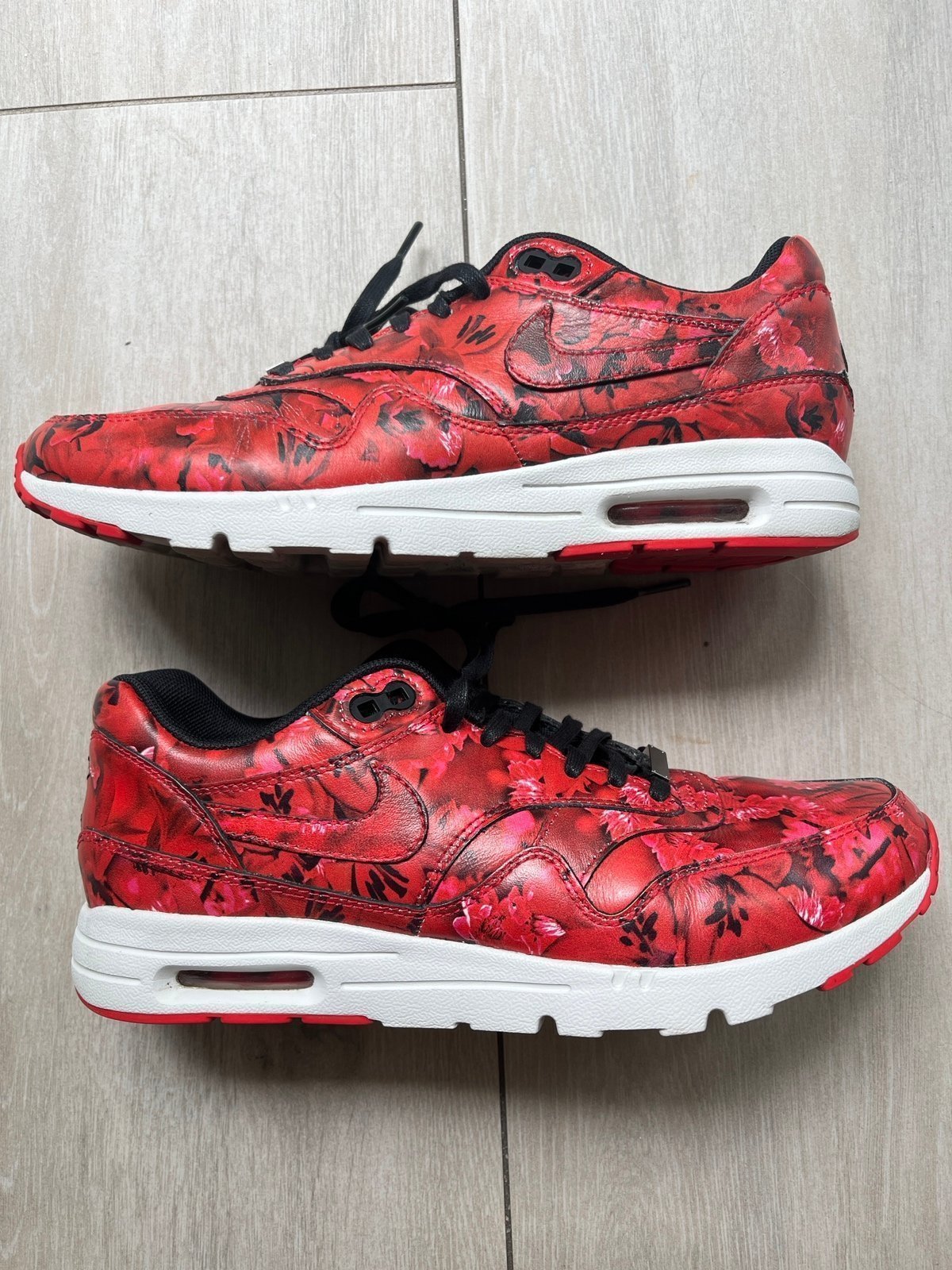 Women's NIKE AIR MAX 1 ULTRA LOTC QS SHANGHAI CITY PACK (very RARE)