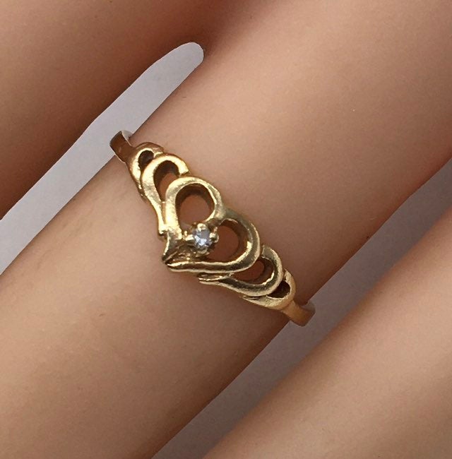 Vintage 10k Gold Heart Diamond Ring