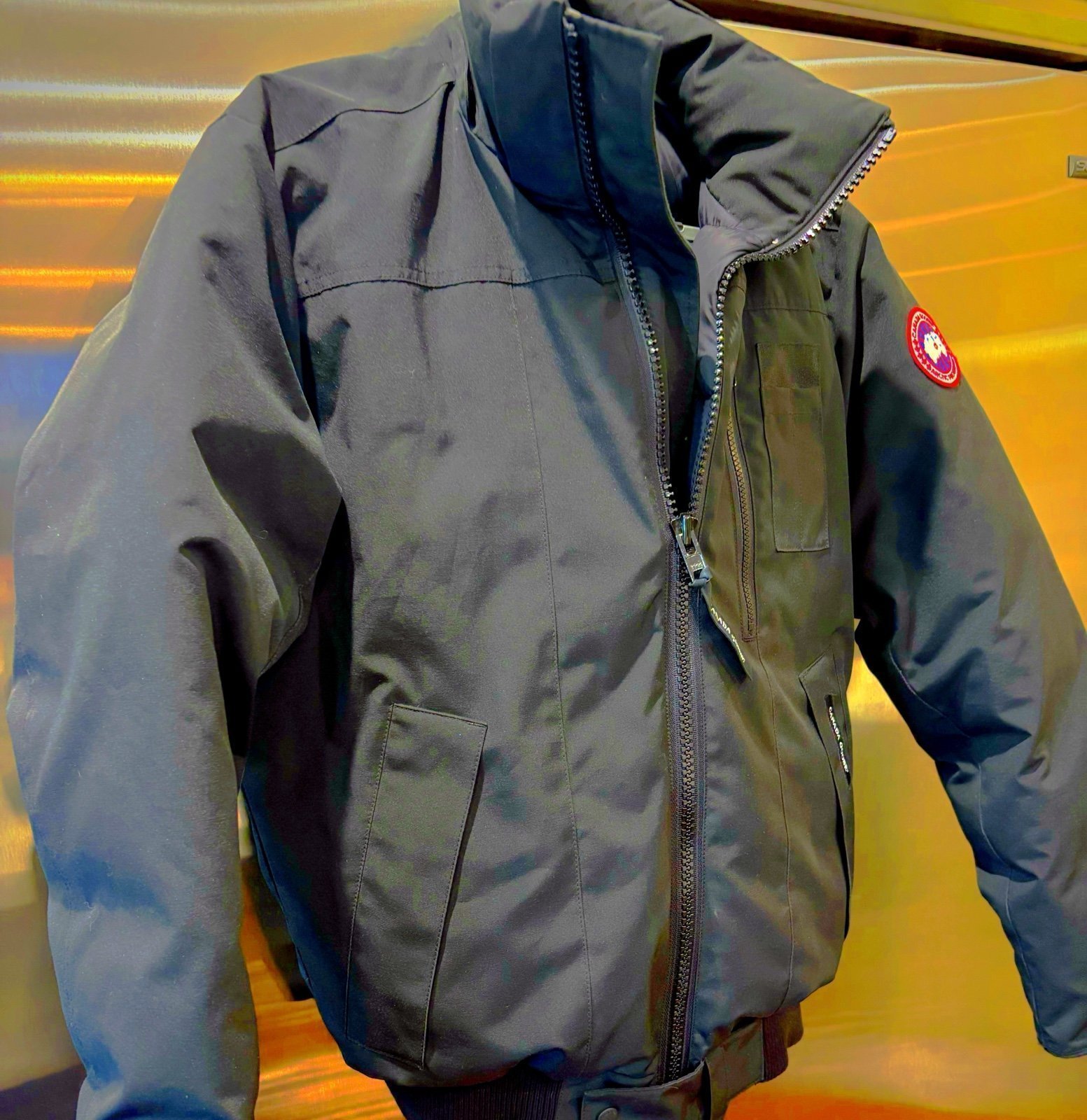 ♦️AUTHENTIC CANADA GOOSE MEN’S BORDEN,DOWN-FILLED BOMBER 7968M BLACK