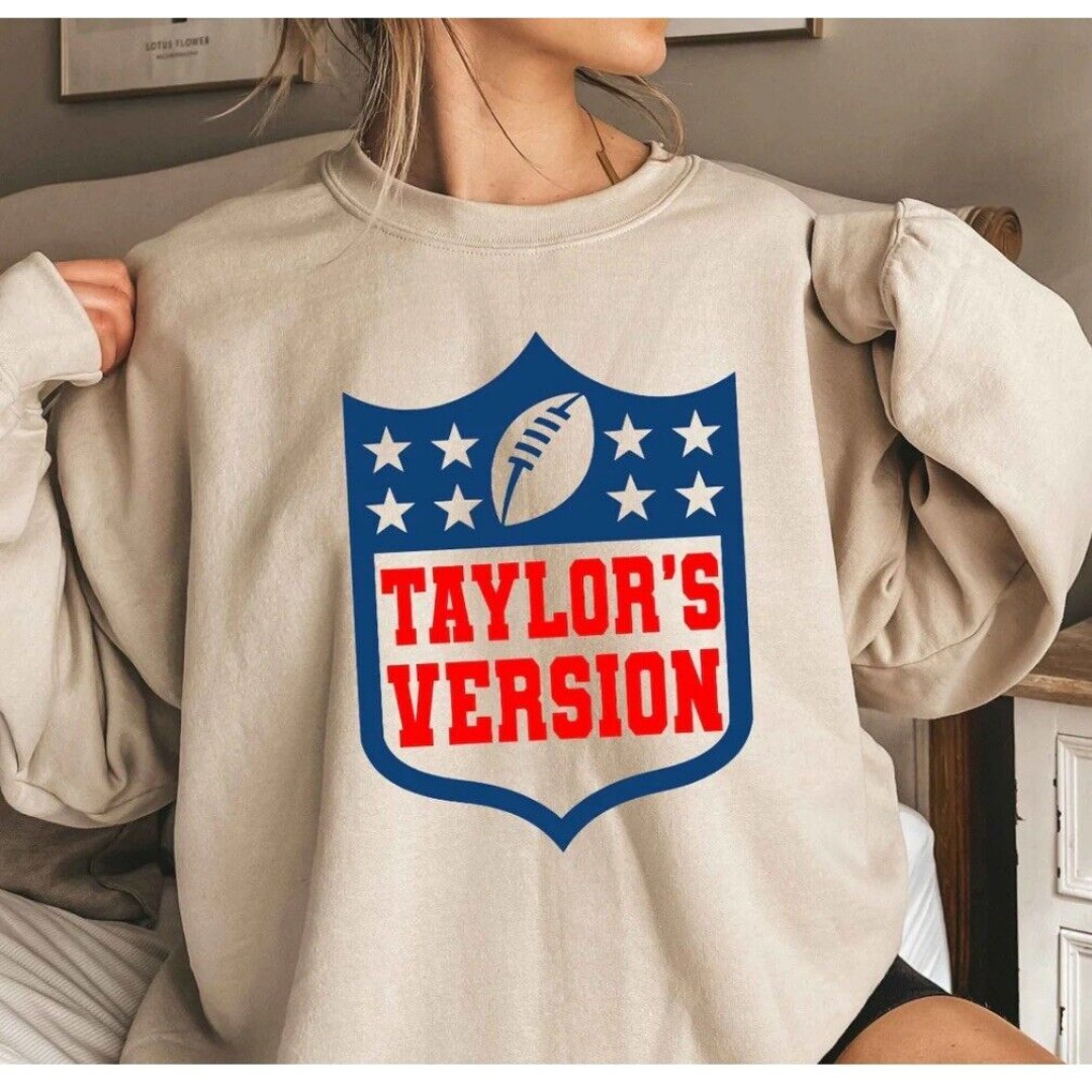 NFL Taylor Swift TAYLORS VERSION FOOTBALL SWEATSHIRT PULLOVER Beige Logo Size M