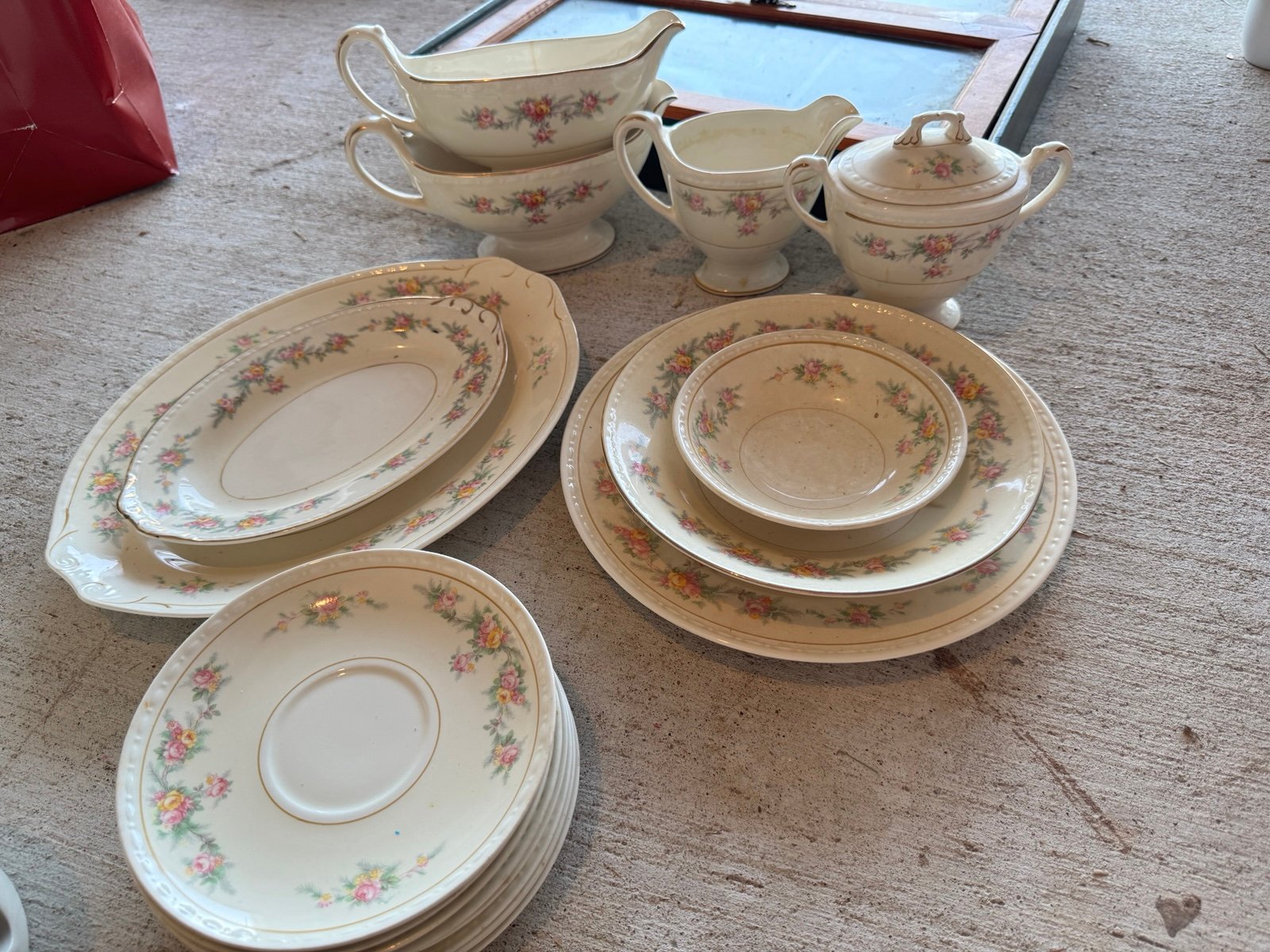 Homer Laughlin Countess Eggshell Georgian
