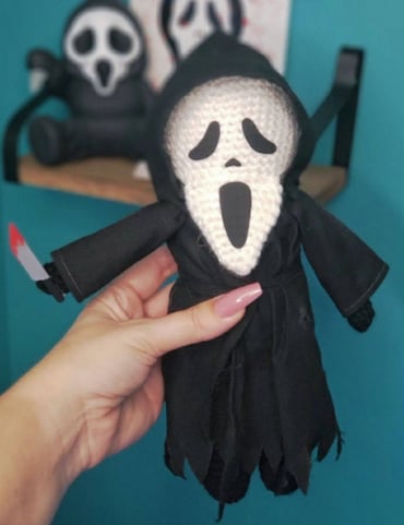 Crochet Ghostface Scream Doll