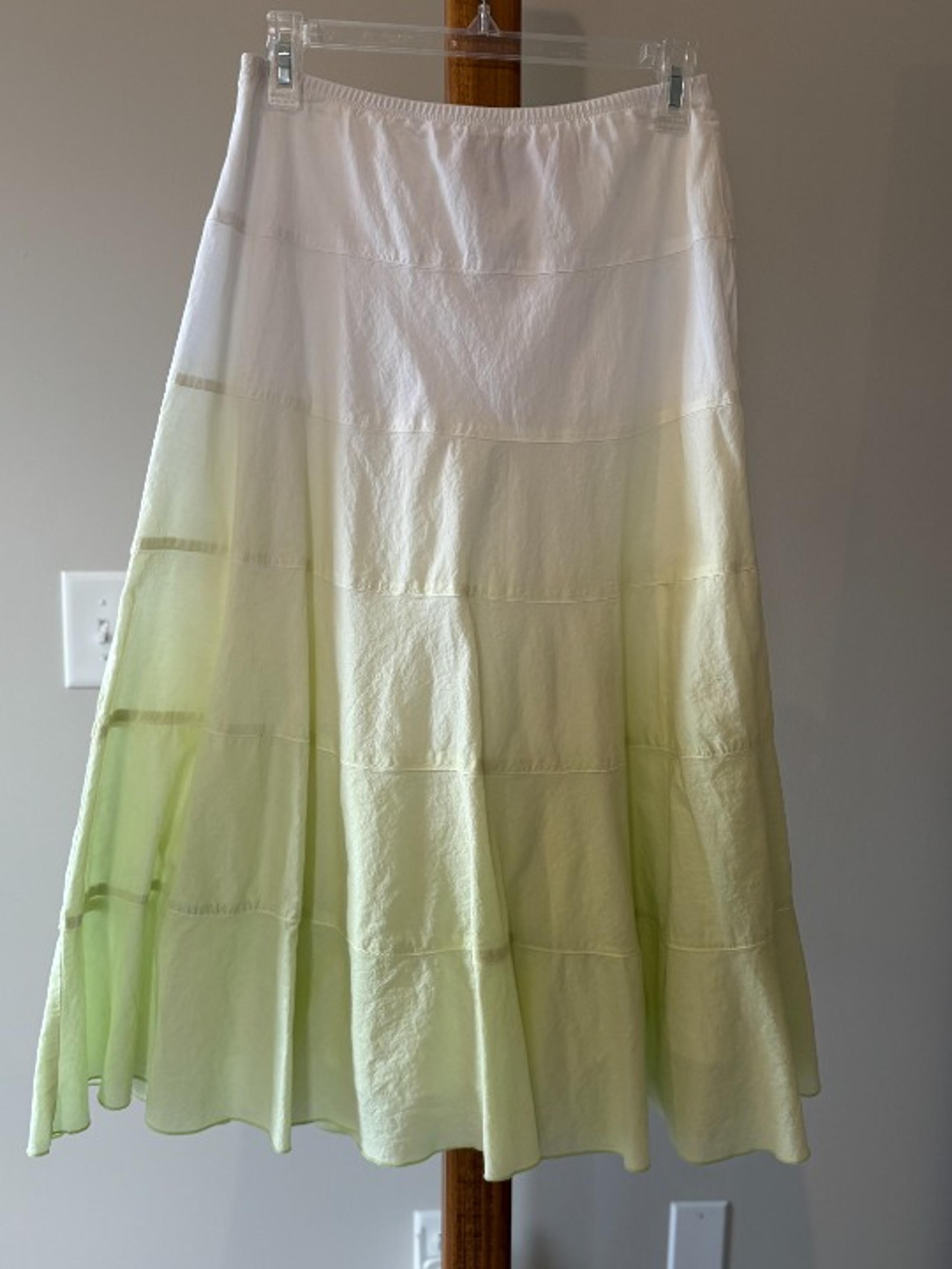 White Green Ombre Ruby Rd Flowy Boho Skirt Size 6 Petite