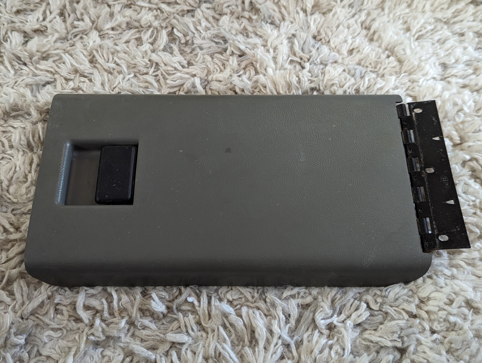OEM 1991-1997 Ford Ranger Center Console Arm Rest Lid Cover Grey Plastic Lid