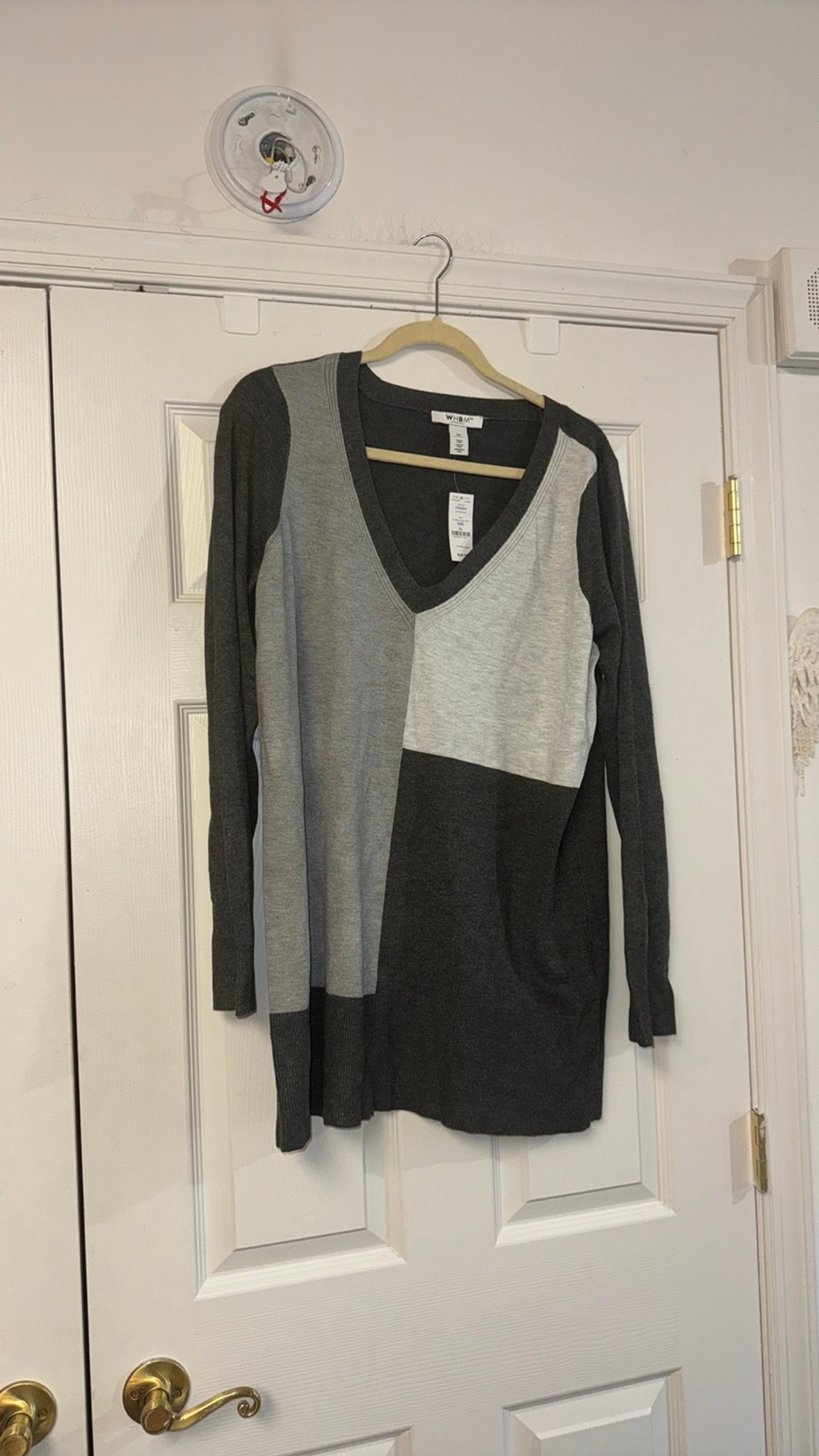 NWT White House Black Market v neck grey color block long length sweater XL