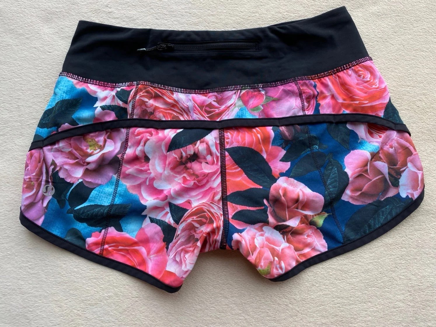 Lululemon Secret Garden Speed Short sz 2