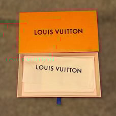 Louis Vuitton Wallet/Accessory Box w/Dust-bag
