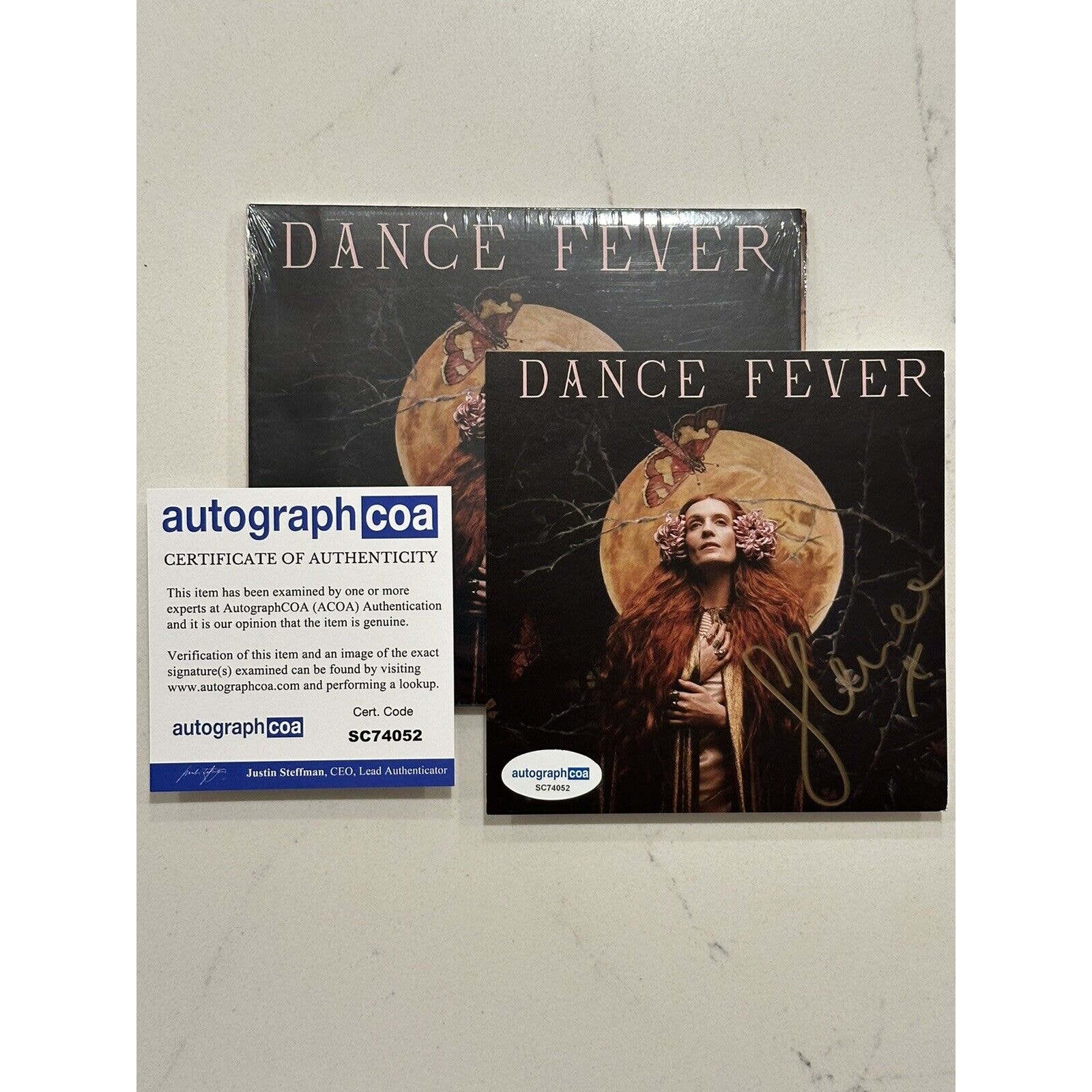 FLORENCE AND THE MACHINE Signed Gold Autographed CD Insert DANCE FEVER ACOA COA