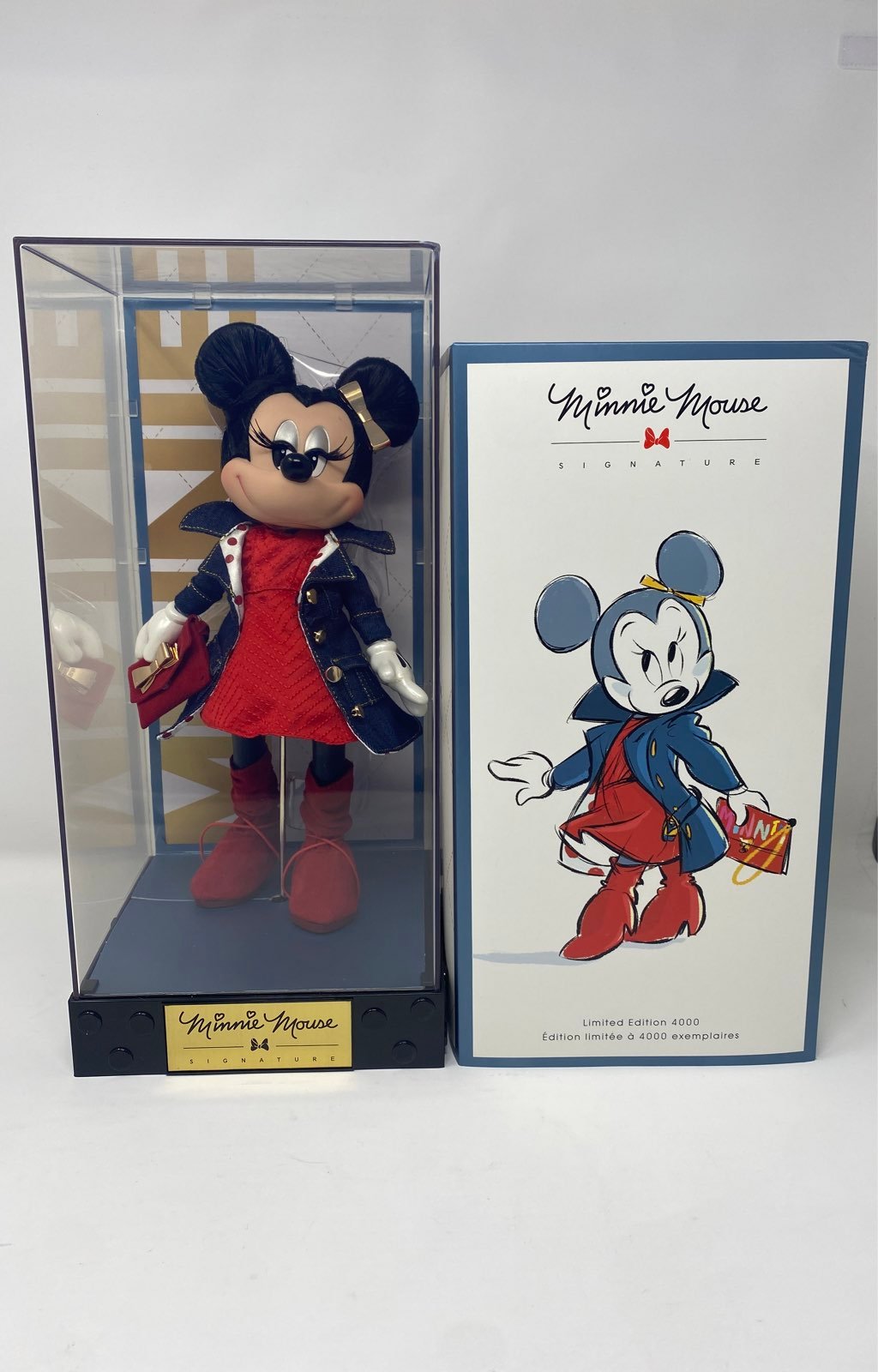 Disney Minnie mouse signature collection 0553 of 4000