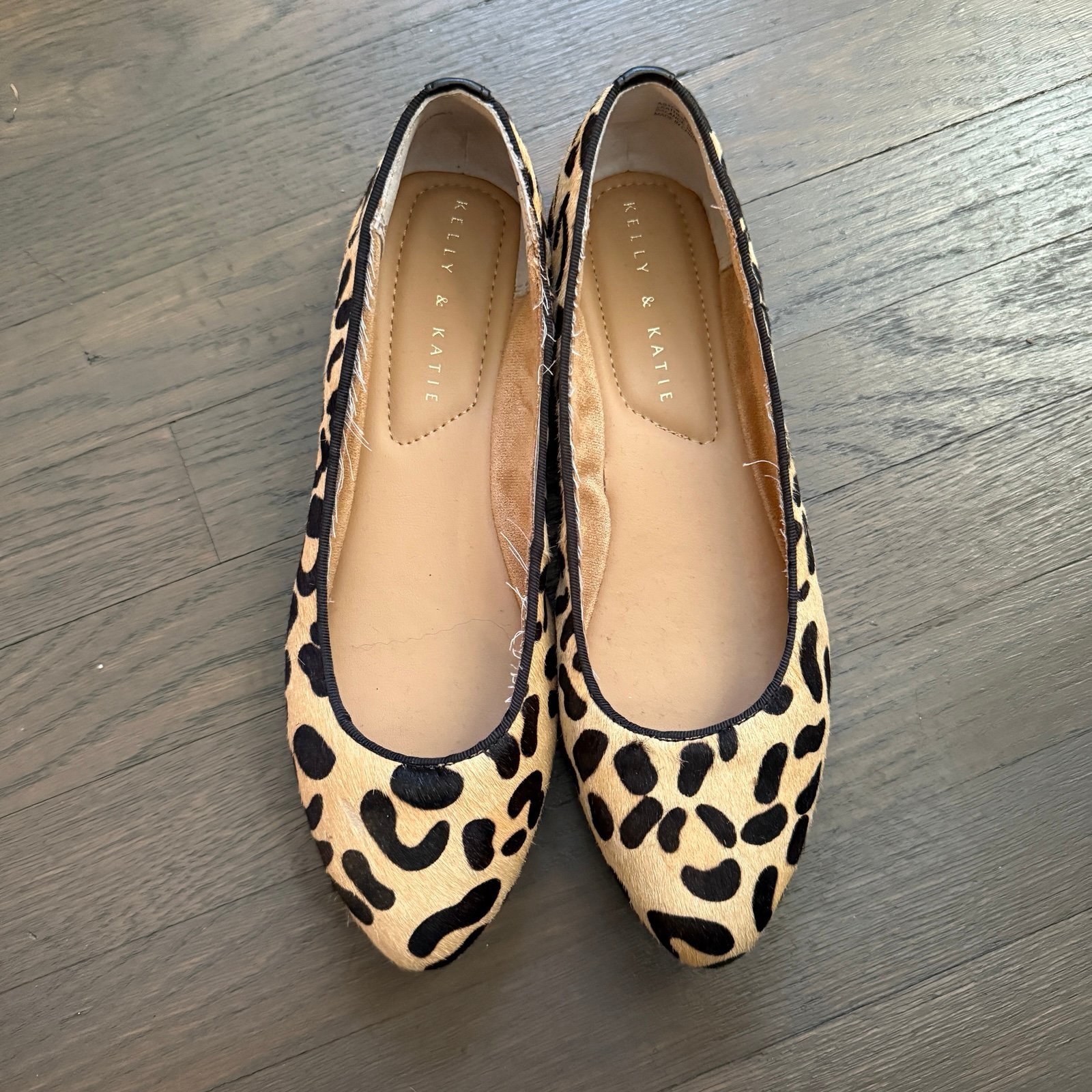 DSW Kelly & Katie leopard print cow hair Flats size 6.5