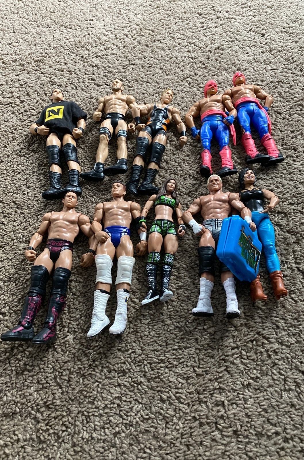 Wwe figures lot (see descripition)