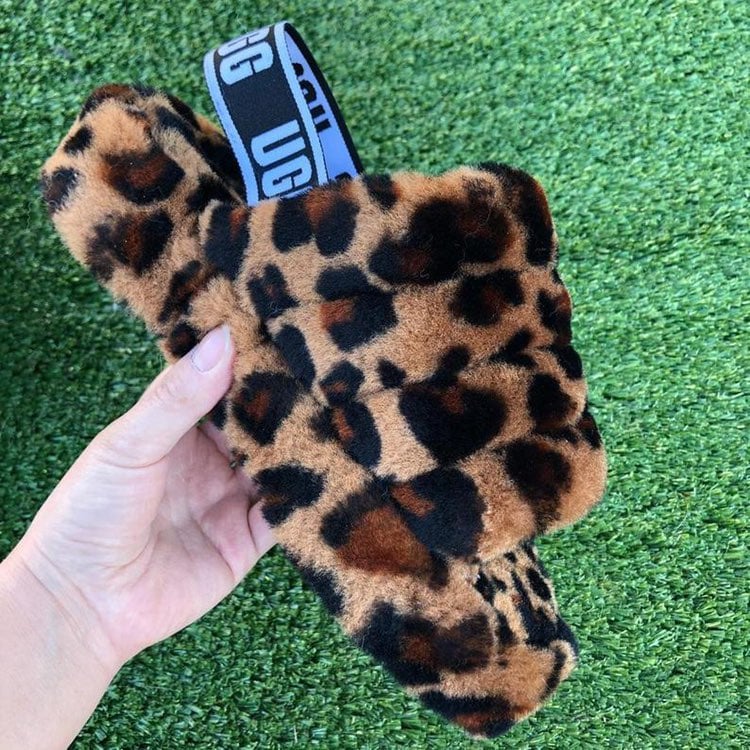 Fluffy slides inspired by UGG YEAH Slid