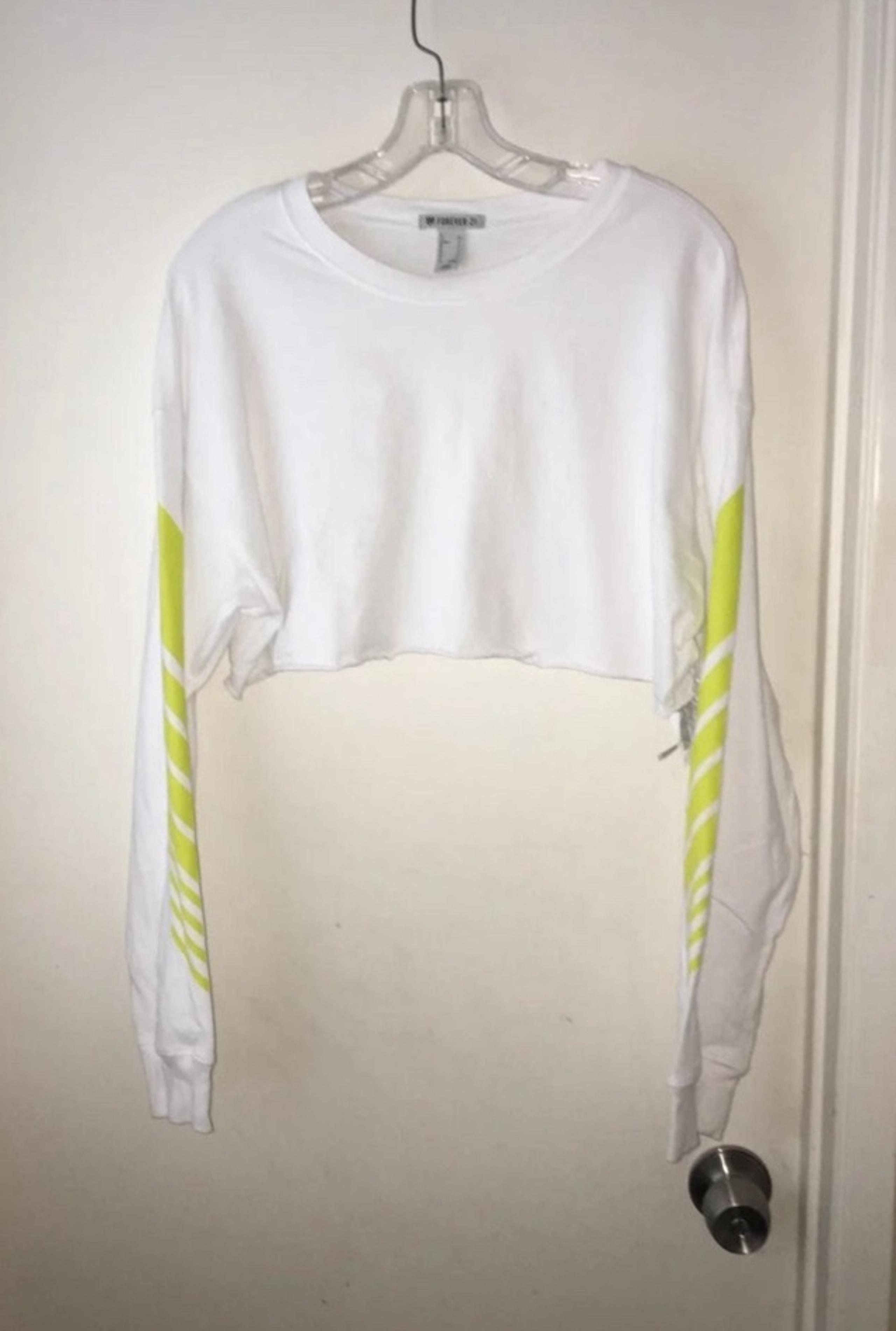 Forever 21 M white crop top long-sleeve shirt fall autumn summer medium neon