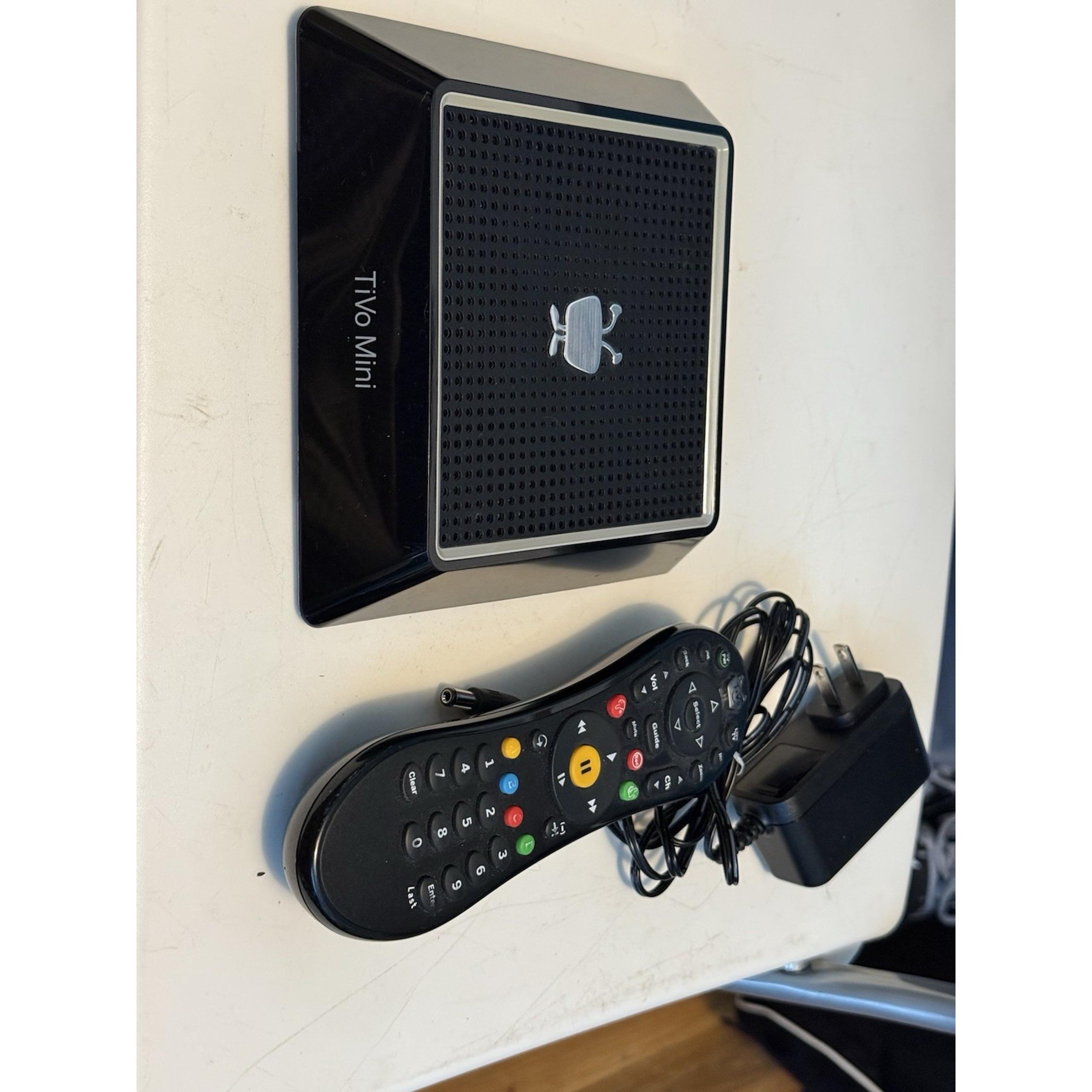 TiVo TCDA93000 Mini Receiver with Power Cord, And Remote , Works Perfect