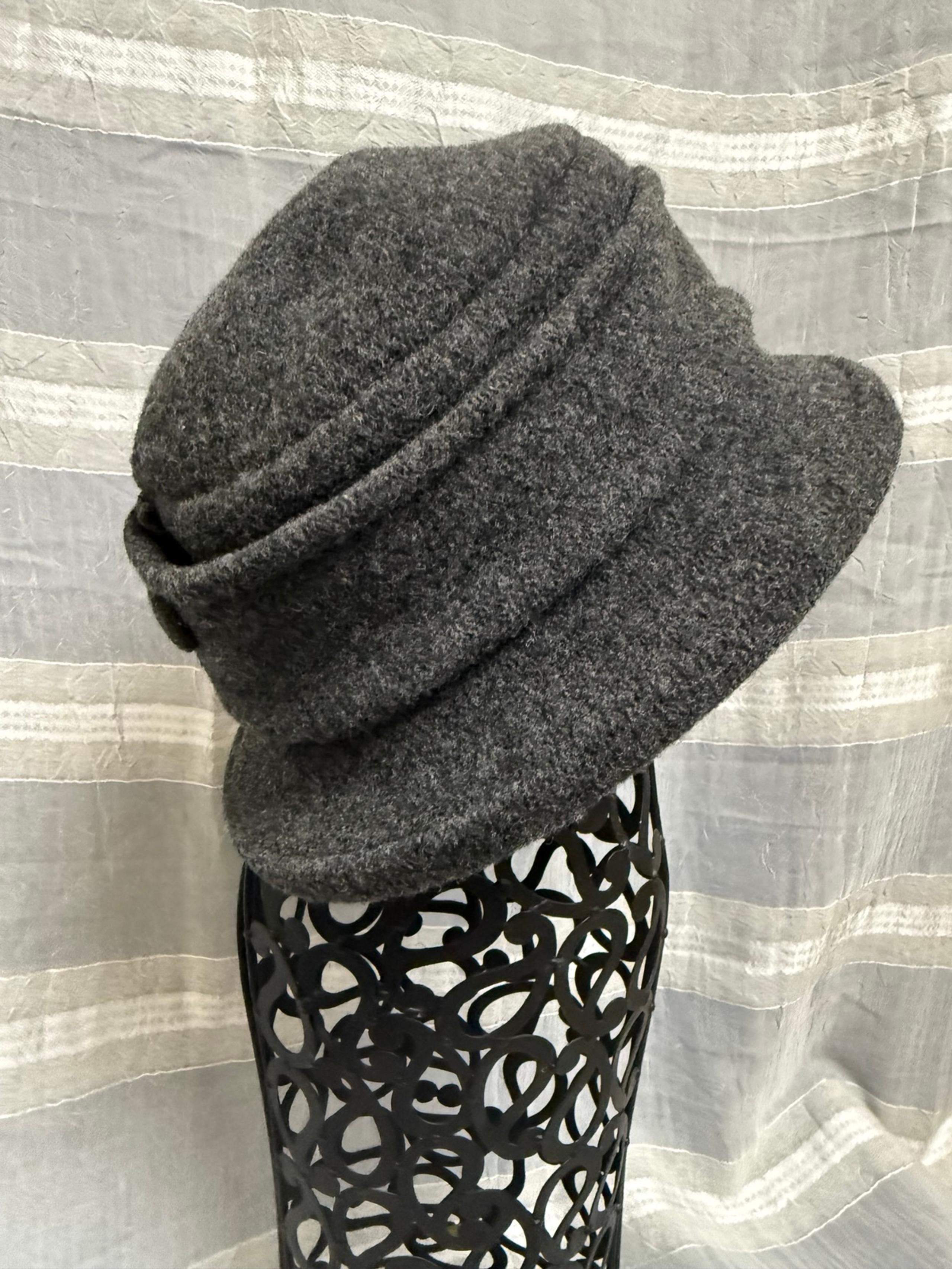 Scala Pronto grey wool/lana cloche hat