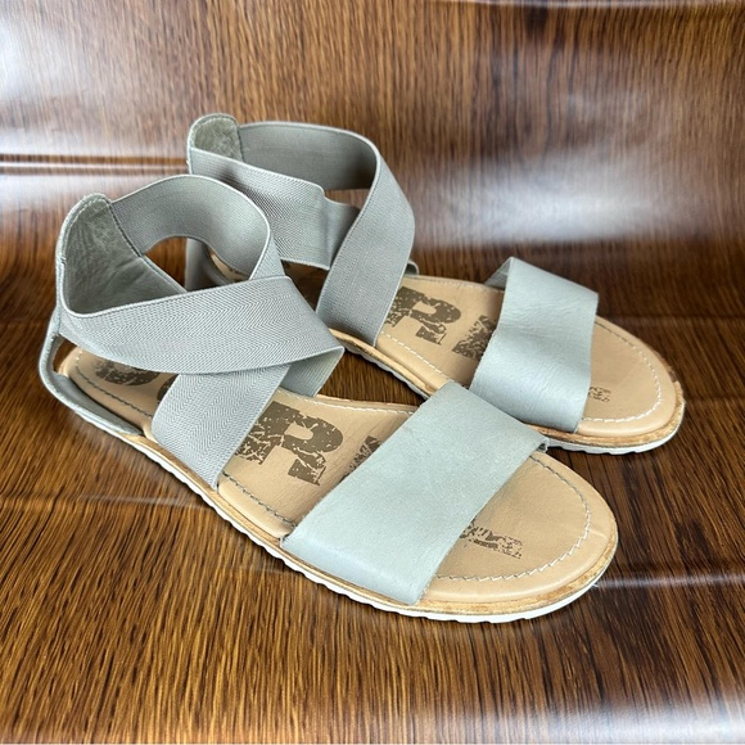 Sorel Women's Ella Sandal Gray // SIZE 7 // Criss Cross Elastic Straps