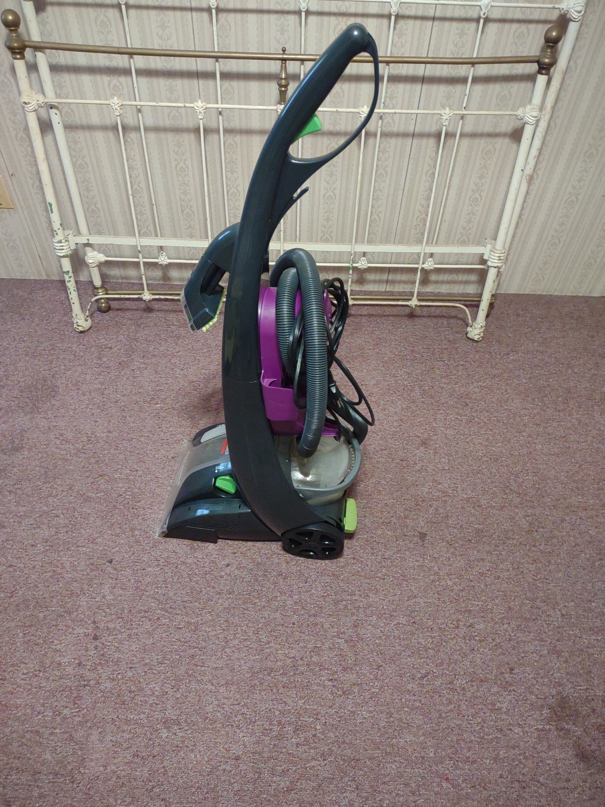 Bissell carpet cleaner