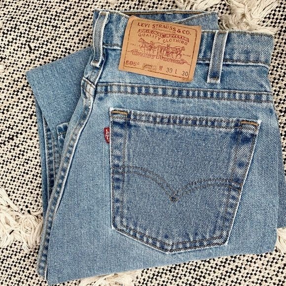 Vintage Lightwash Levi’s 505 W 30 L 30