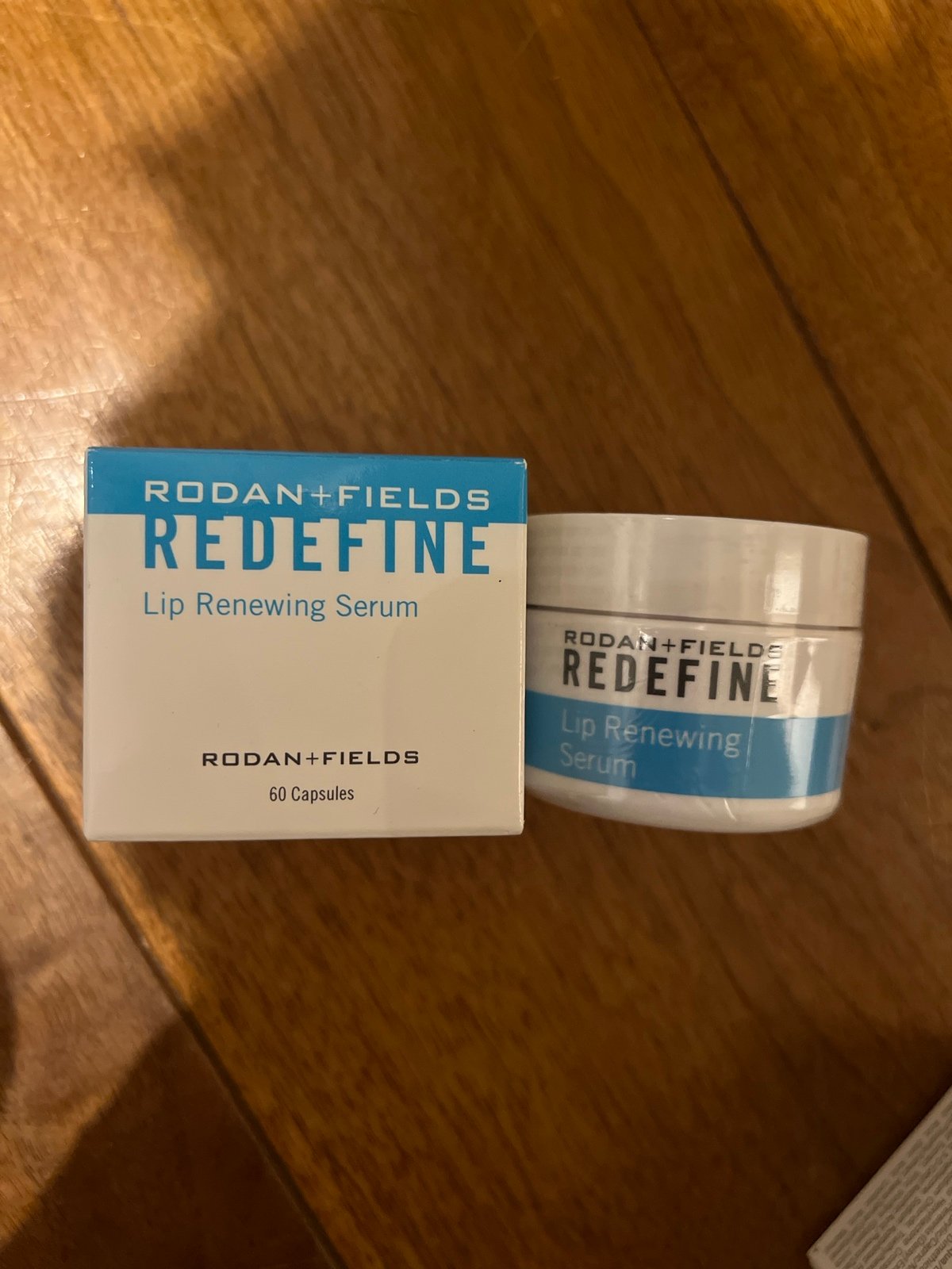 NWT Rodan + Fields Lip Renewing Serum 60 capsules