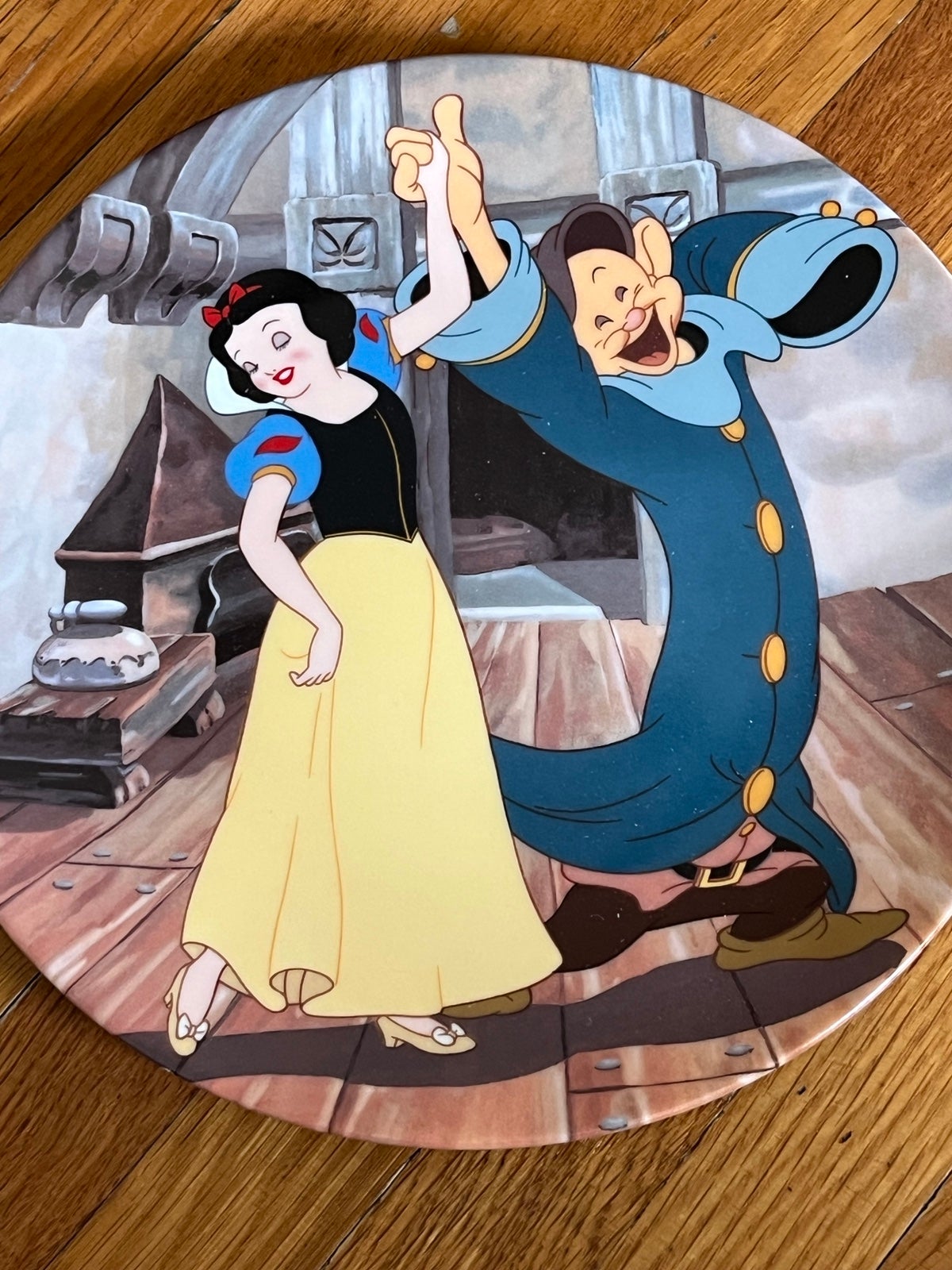 Disney’s Collector’s Snow White “May I Have This Dance” Plate