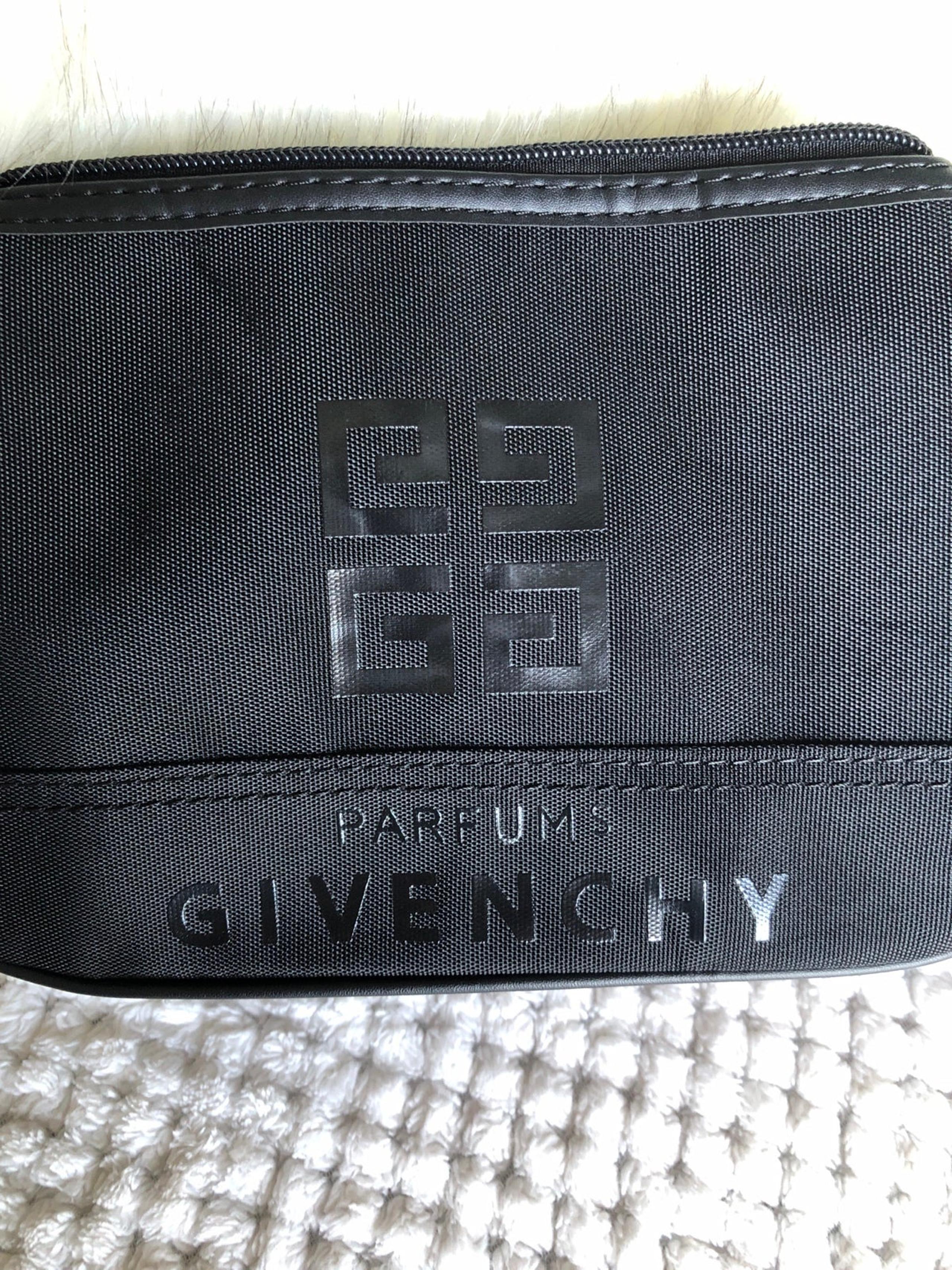 Perfums Givenchy cosmetic bag