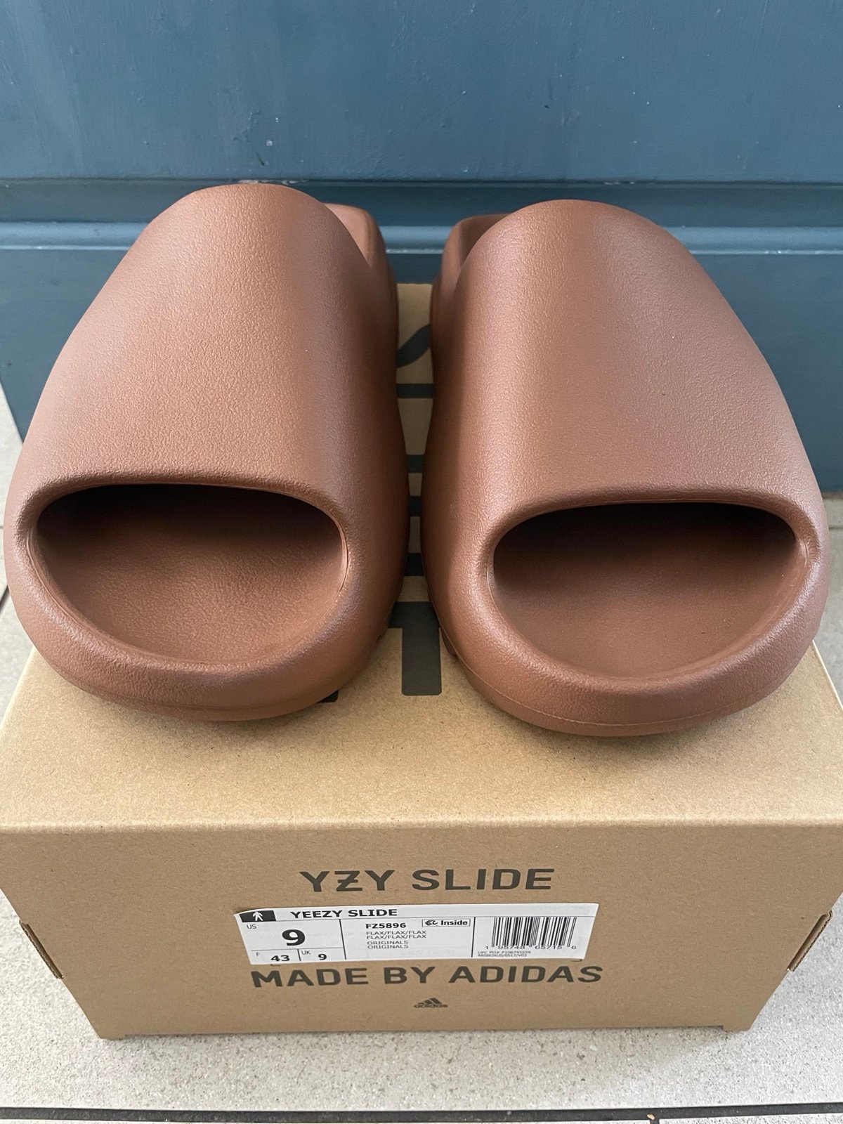 adidas Yeezy Slide Flax 2024 (FZ5896) Mens Size 9 M / 11 W Brown Brand New