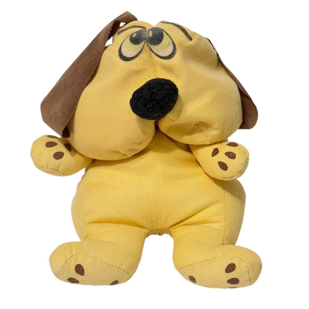 Rare 1971 Mattel Puppy Huggable Bean Pal Plush Stuffed Animal Yellow Red Collar