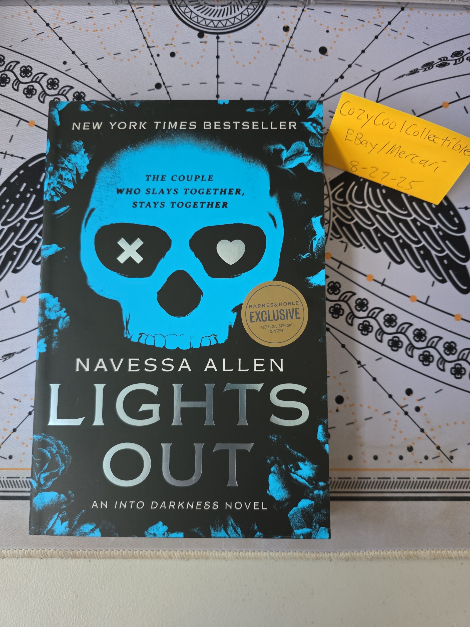 Barnes and Noble Lights Out by Navessa Allen Special Edition UNREAD UNSIGNED