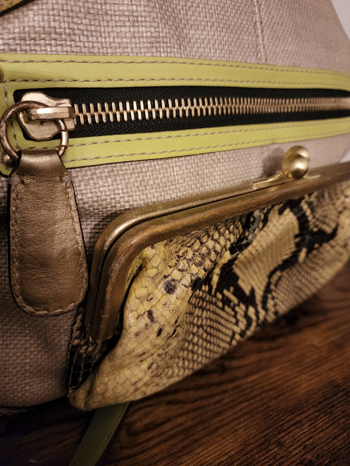 Coach Bonnie Phython/Straw shops Bag