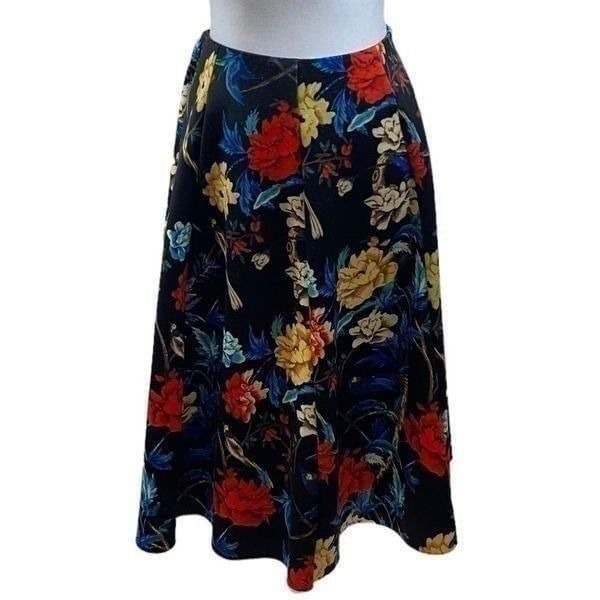 Neiman Marcus Black and Floral Midi Skirt Size 8
