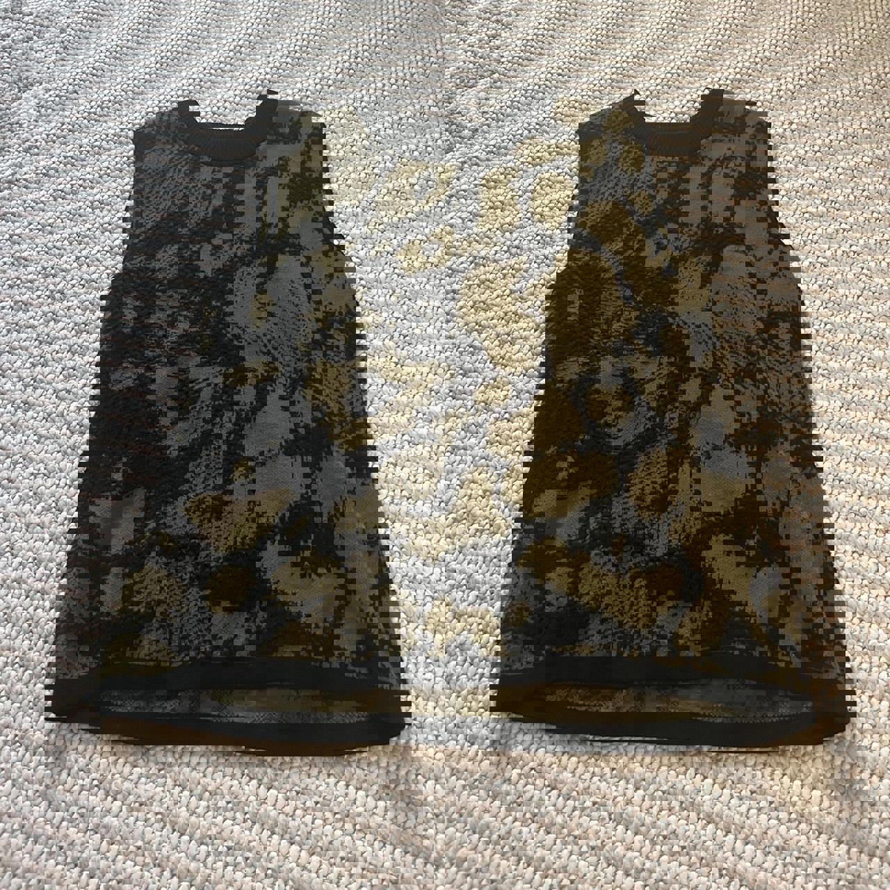 DKNY Sleeveless Jacquard Sweater