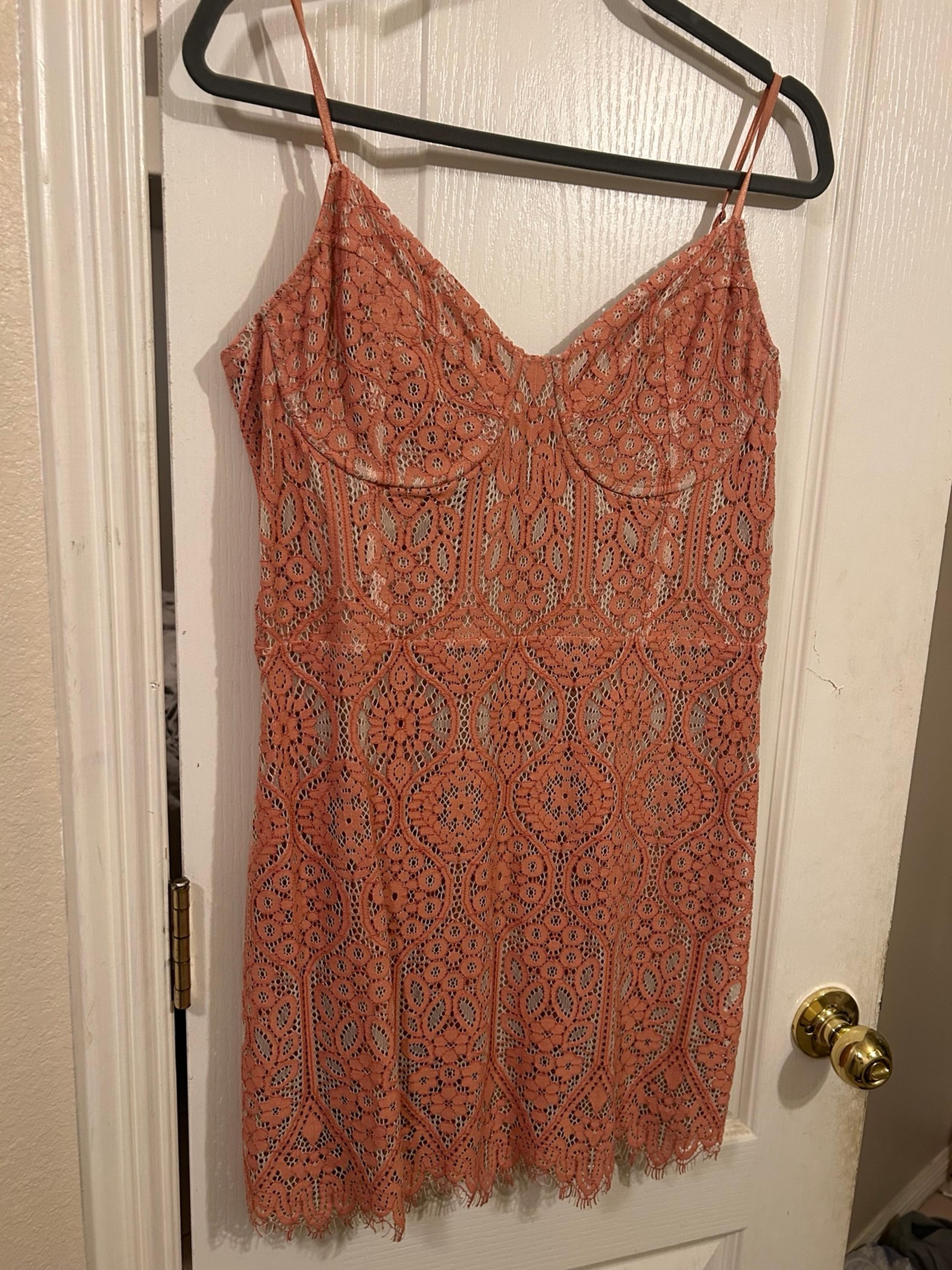 Express lace dress