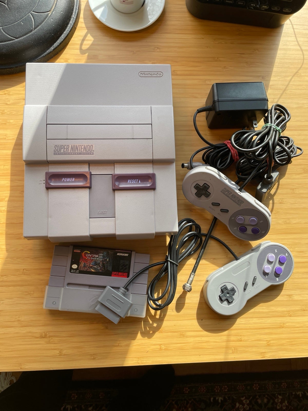 Super Nintendo SNES 2 controllers & contra