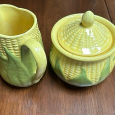 Vintage Shawnee USA Corn Creamer and Sugar Bowl Set