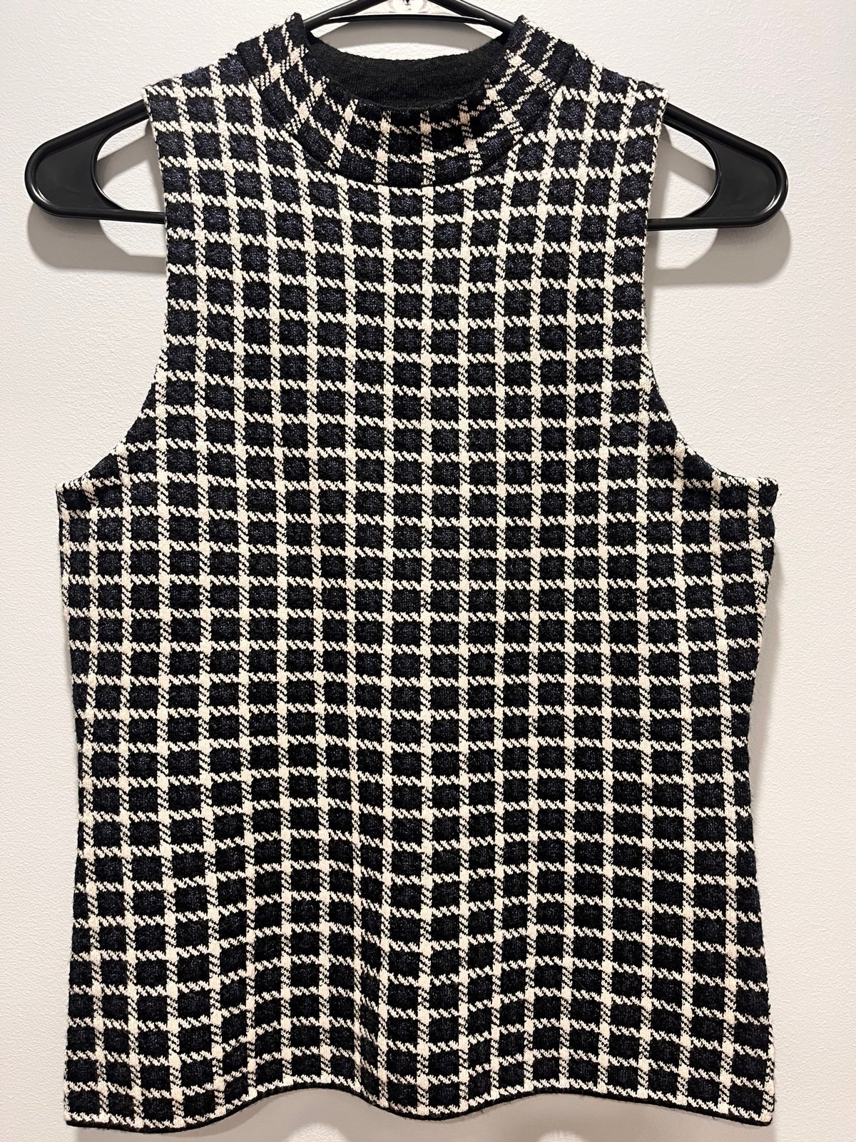 Women's 100%Wool Theory Checked sleeveless sweater Vest Navy Soft Luster,Size S.