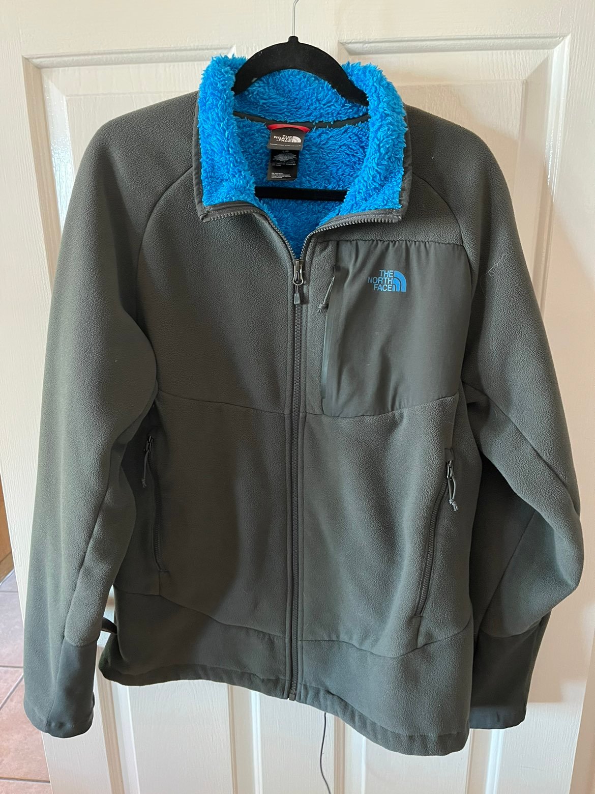 The North Face coat men's size large blue/gray
