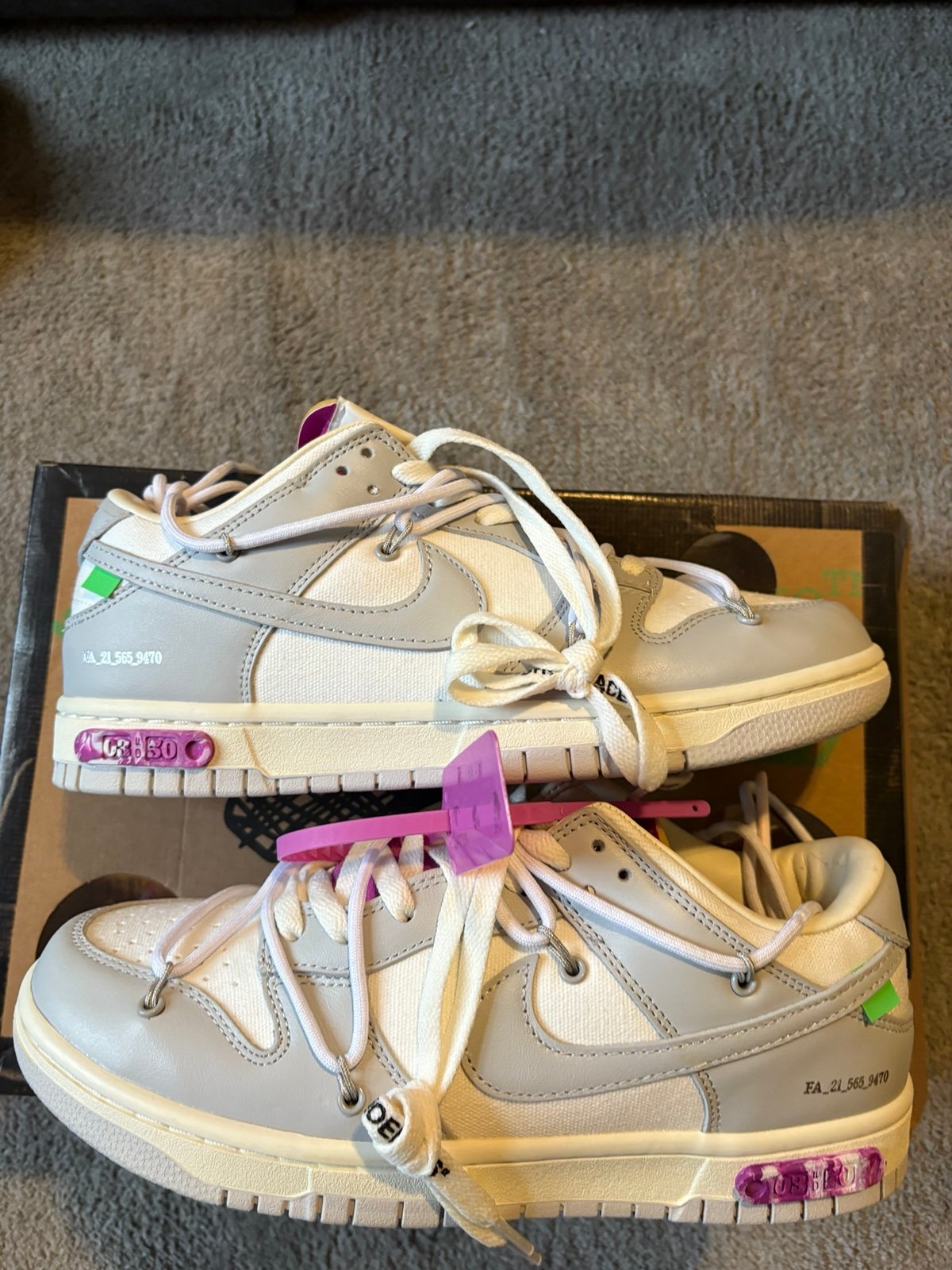 Nike off white dunks brand new