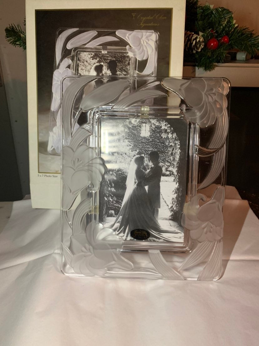 Crystal Clear Signatures Photo Frame