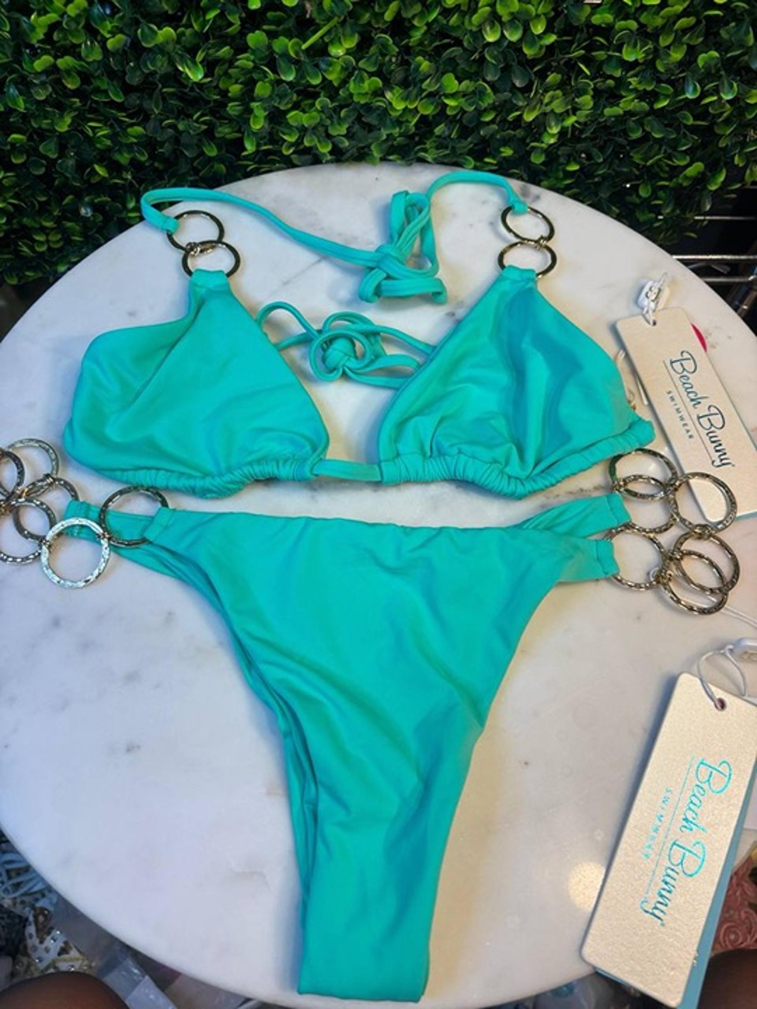 Beach Bunny NWT Nadia Bikini Set