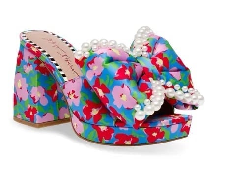 Betsy Johnson Sandals size 8.5 (99)