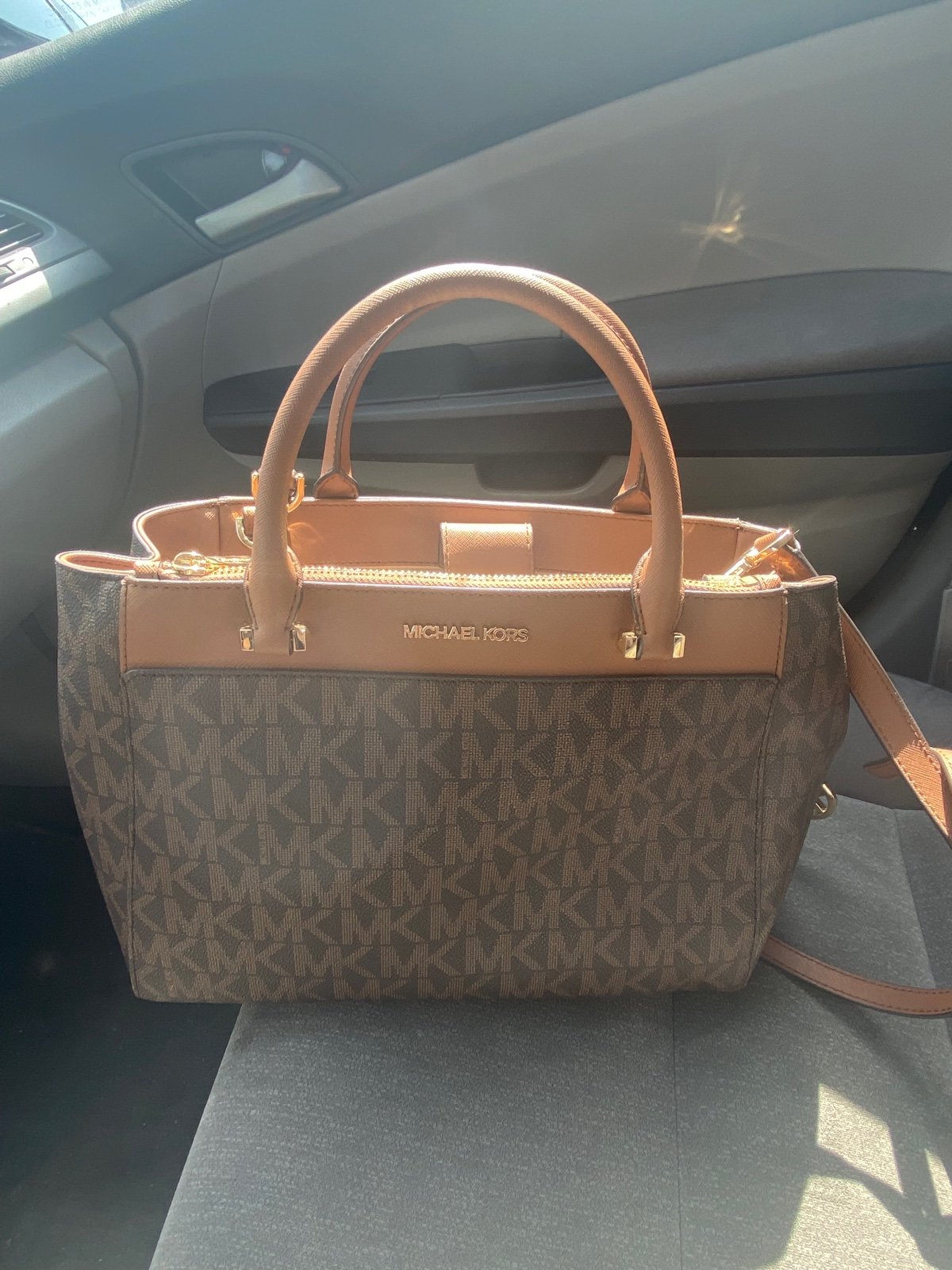 Michael Kors Sally Bag