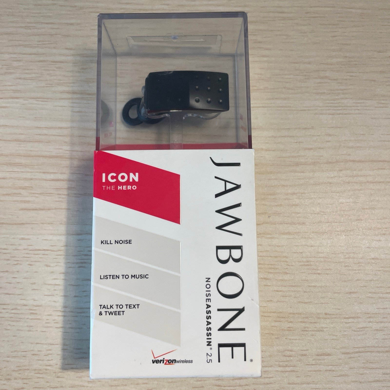Jawbone Icon the Hero Bluetooth Headset with Noise Assassin 2.5 New in Box