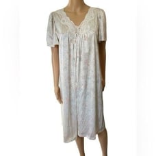 Vanity Fair Vintage 60s Boho Pastel Floral Two Piece Lingerie Slip Peignoir Set