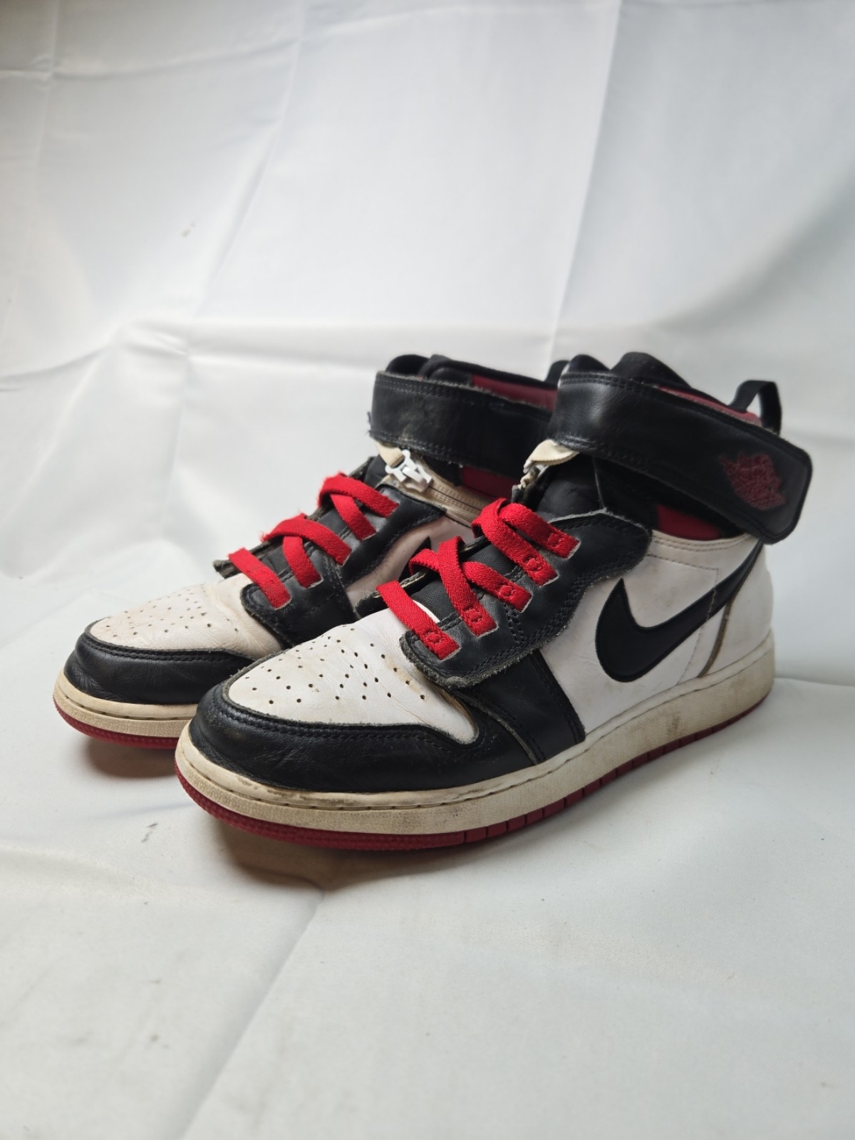 Nike Boys Air Jordan 1 Hi FlyEase DC7986-106 White Basketball Shoes Sneaker 6.5Y