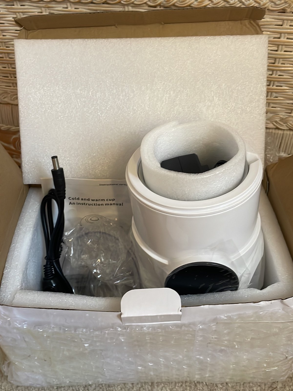 2-in-1 Intelligent Thermal Cooler (Hot and Cold) Drink Machine